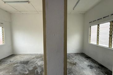 Taman Pulai Utama Flat