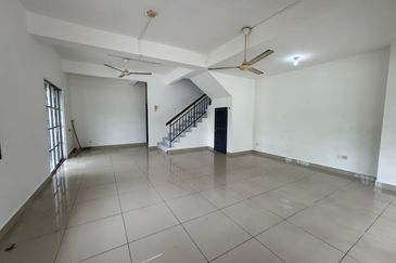 Jalan Pulai Indah, Taman Pulai Indah