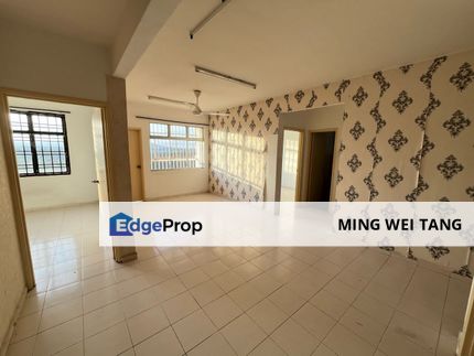 Villa Krystal Service Apartment 3+1 Bedrooms 2 Bathrooms for Sale , Johor, Skudai