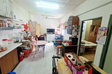 Taman Melawati Flat