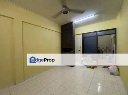 Taman Nusa Bestari 2+1 Bedrooms 2 Bathrooms for Sale , Johor, Johor Bahru