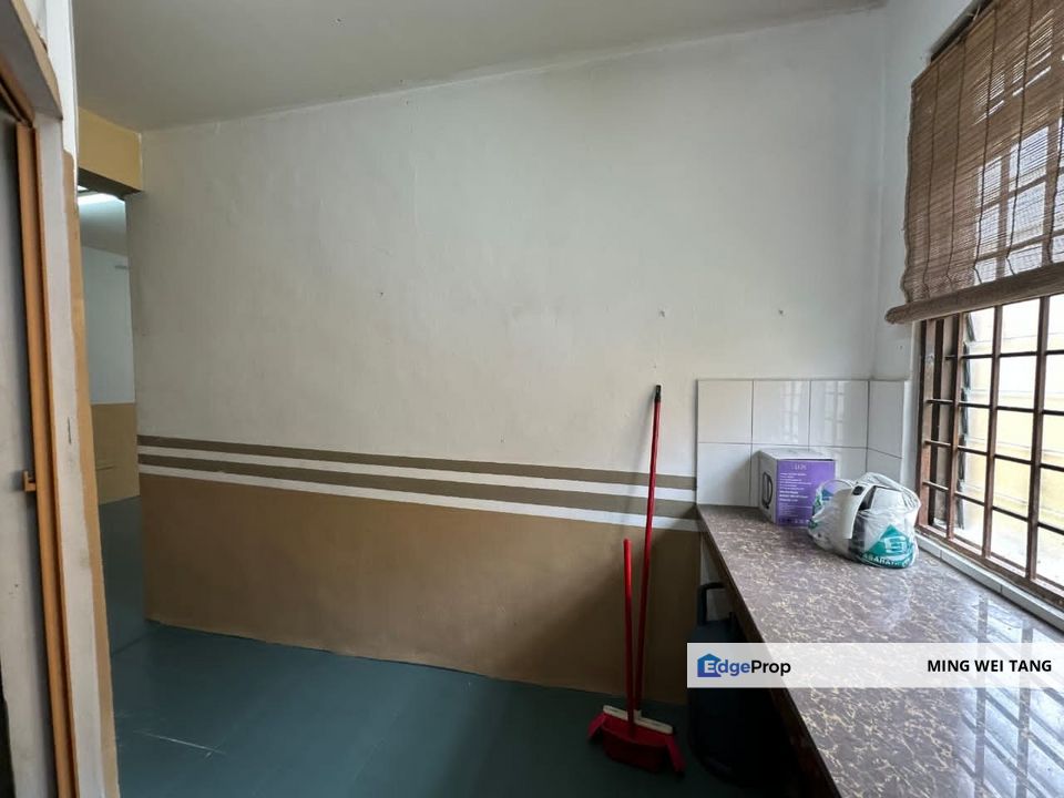 Jentayu Low Cost Flat 2 Bedrooms 1 Bathrooms for Sale , Johor, Kangkar Pulai