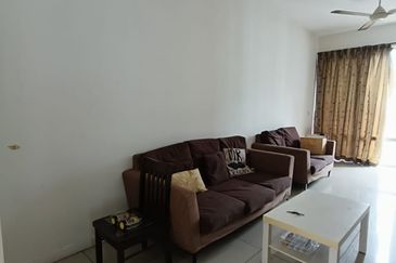 Dedaun Hijau (Greenfield Regency)