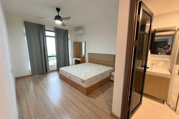 Starview Bay @ Forest City