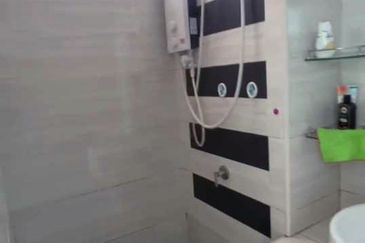 D'Summit Residences @ Kempas Utama