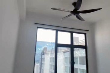 D'Summit Residences @ Kempas Utama