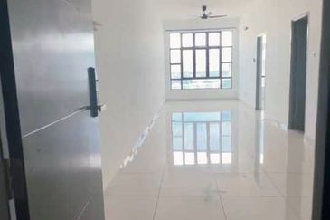 D'Summit Residences @ Kempas Utama