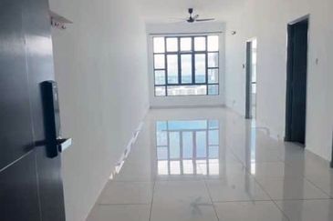 D'Summit Residences @ Kempas Utama