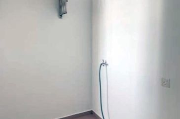 D'Summit Residences @ Kempas Utama