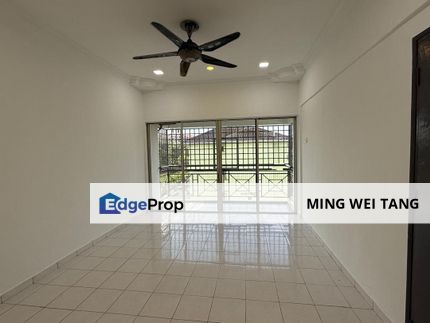 Lily&Jasmine Apartment 3 bedrooms 2 Bathrooms for Sale, Johor, Tampoi
