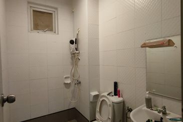 Seasons Luxury Apartments @ Amara Larkin