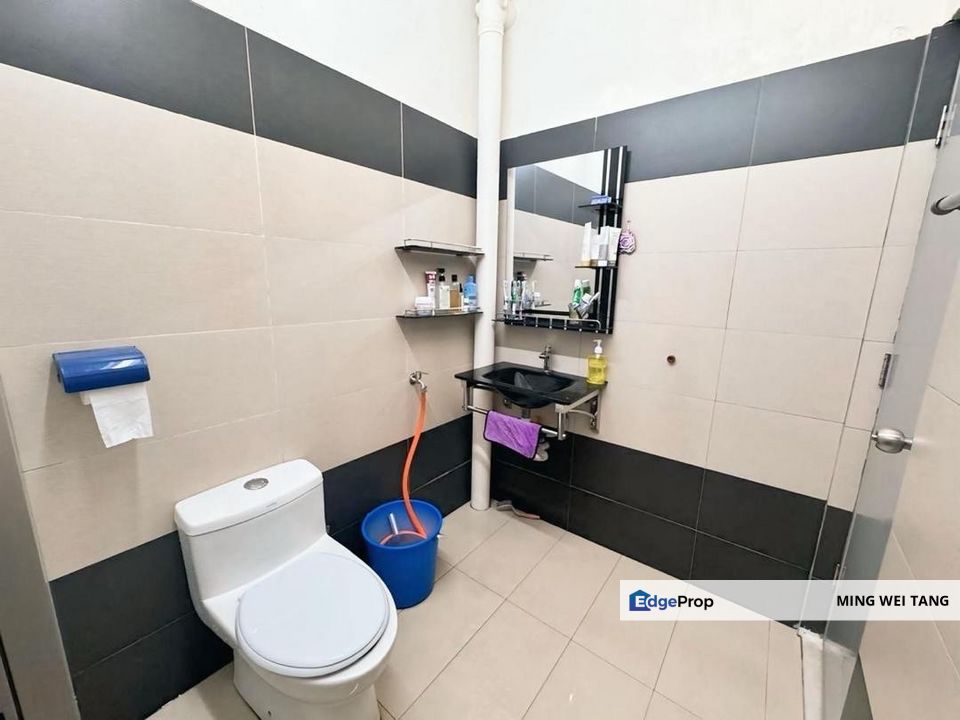 Taman Universiti Single Storey House for Sale, Johor, Skudai