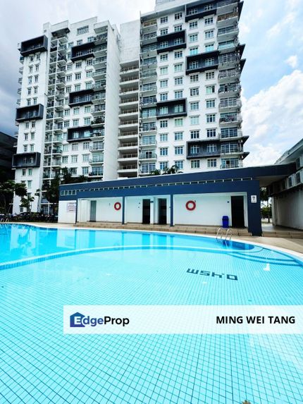 Nusa Height CW 3 Bus Stop Good Condition Sale , Johor, Gelang Patah