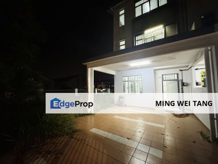 Pulai Mutiara Kangkar Pulai Near Tuas Good Condition 4 Rooms Partially Furnished , Johor, Kangkar Pulai