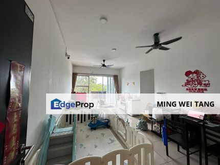 D Rich Executive Suites Service Apartment 3 Bedrooms 2 Bathrooms Partial Furnished for Sale, Johor, Skudai