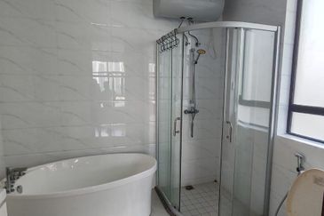 Cerulean Bay @ Forest City