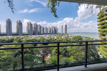 Cerulean Bay @ Forest City