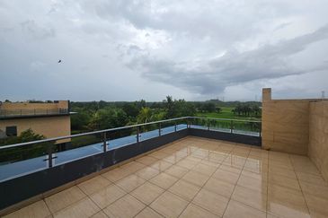 Golf & Resort Forest City, Fringe Villa