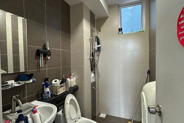 D Rich Executive Suites