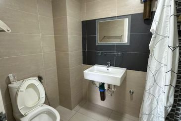 Ujana Executive Apartment