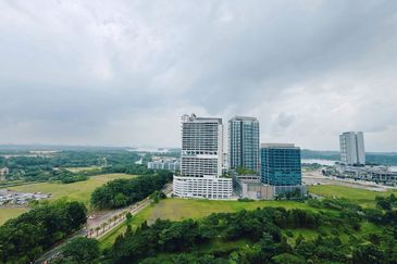 Almas Suites @ Puteri Harbour