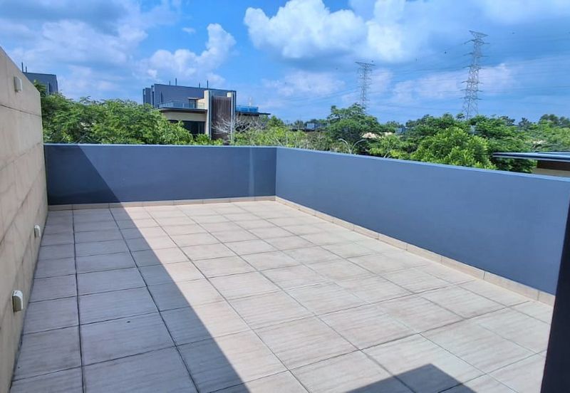 Forest City Golf Resort, Gelang Petah