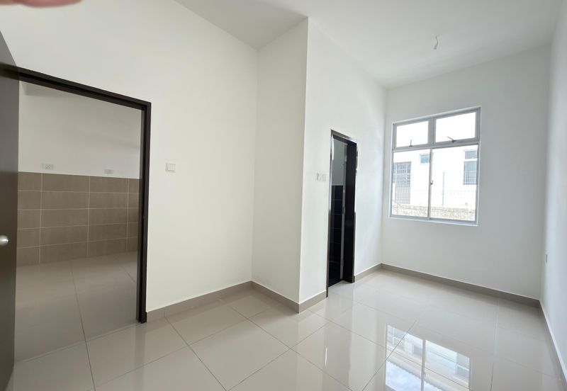 Citrine Hills 2 Storey Terrace House Sale 