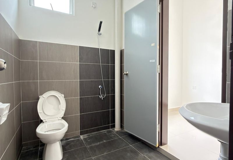 Citrine Hills 2 Storey Terrace House Sale 