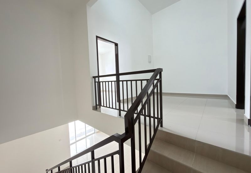 Citrine Hills 2 Storey Terrace House Sale 