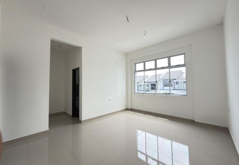 Citrine Hills 2 Storey Terrace House Sale 