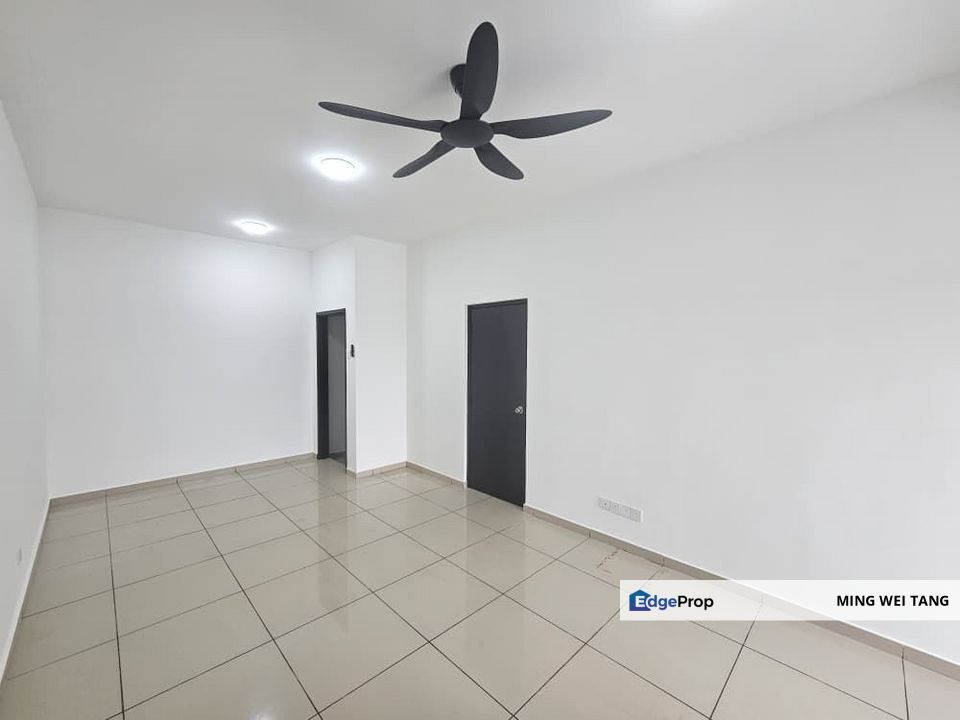 One sentral apartment for sale , Johor, Nusajaya