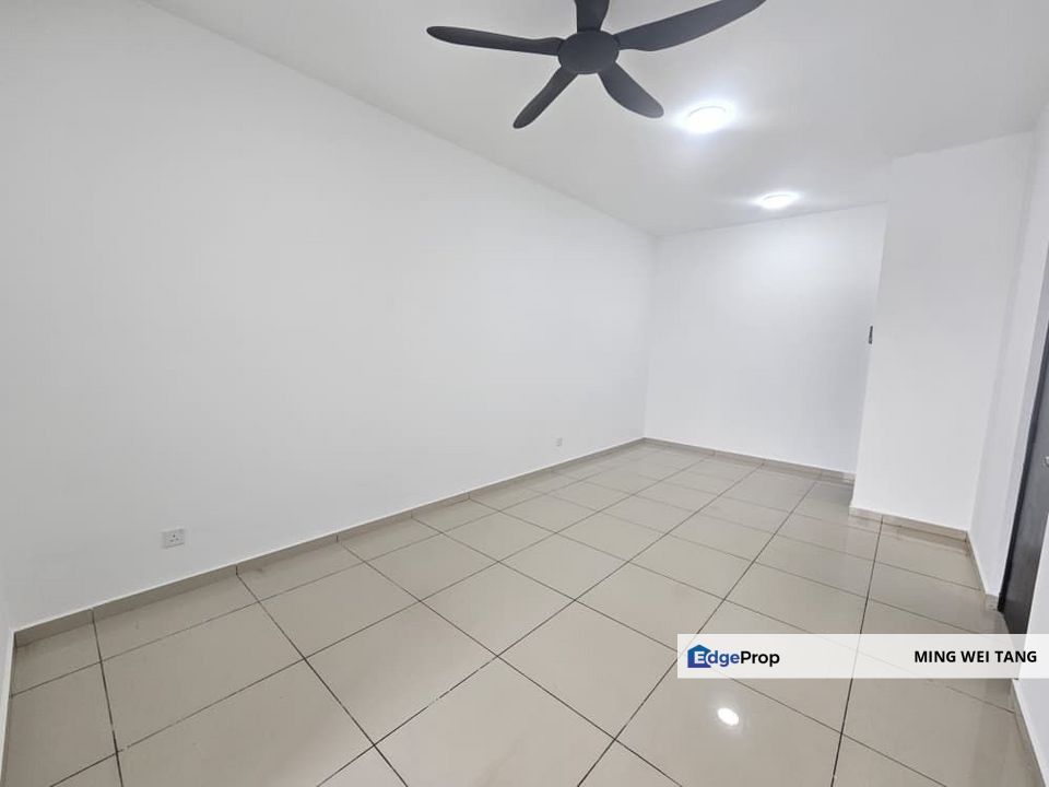 One sentral apartment for sale , Johor, Nusajaya