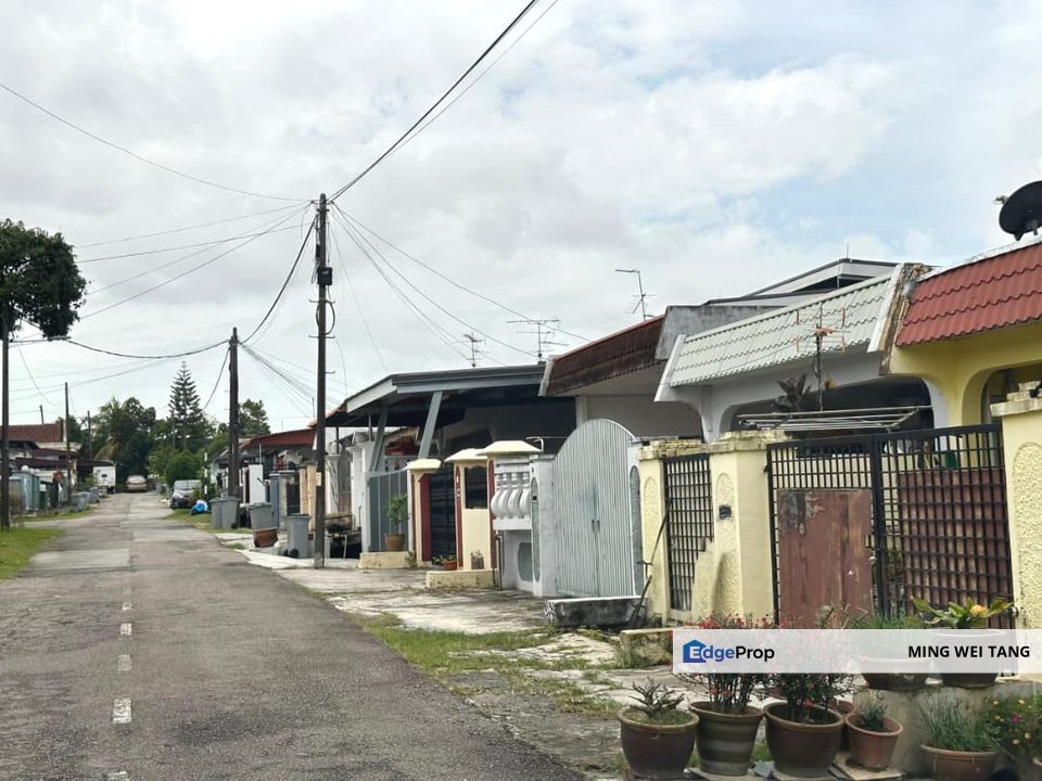 Tmn Universiti Single Storey Low Cost Terrace , Johor, Skudai