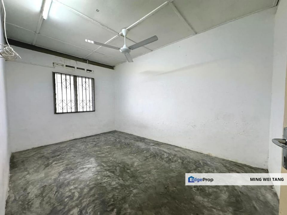 Tmn Universiti Single Storey Low Cost Terrace , Johor, Skudai