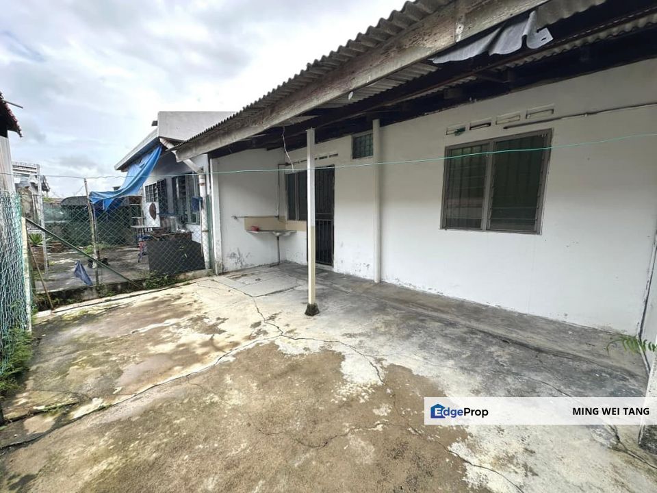 Tmn Universiti Single Storey Low Cost Terrace , Johor, Skudai