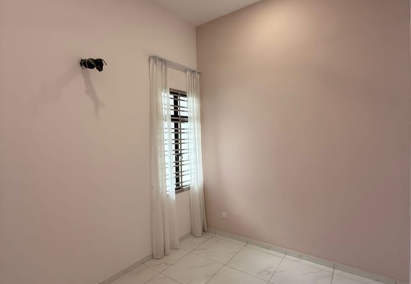 Bukit Indah Avenue 26 @ Villosa