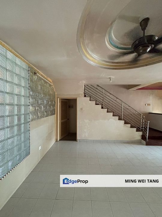 Tmn Universiti 2 storey terrace house sale , Johor, Skudai