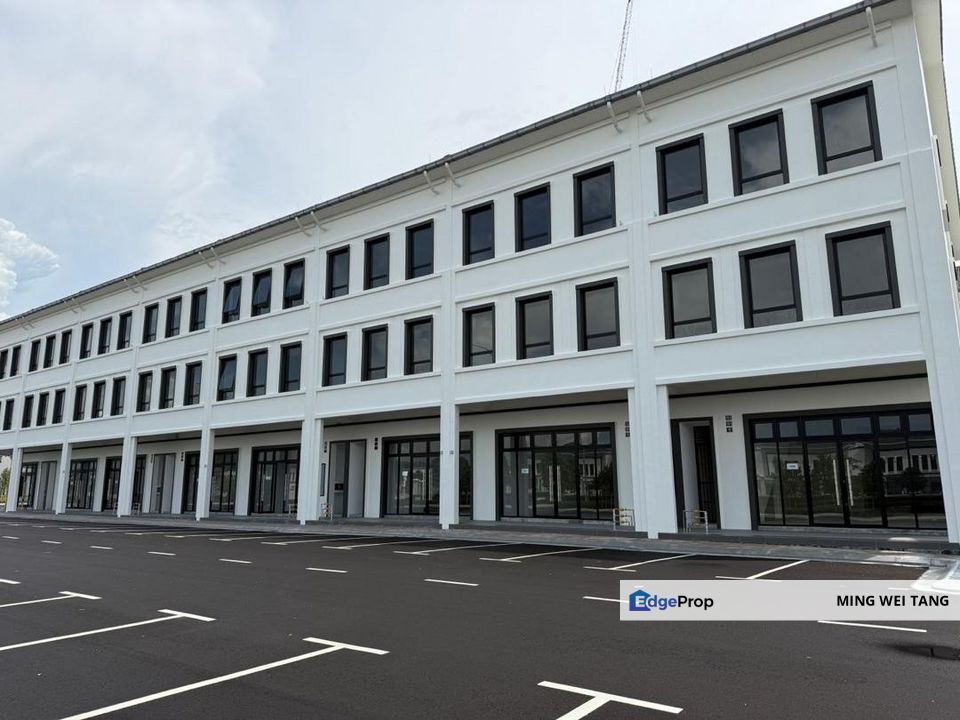 Eco Boulevard 2 3-Storey Endlot shop for rent, Johor, 