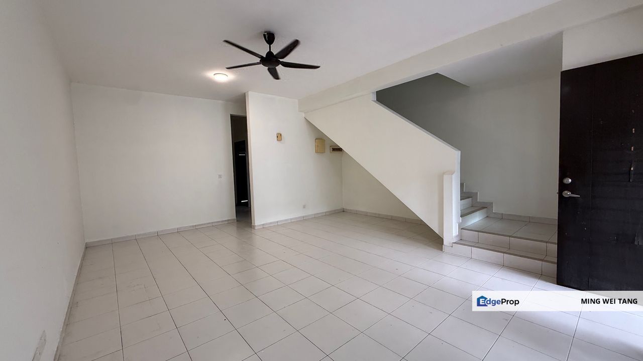 Taman Nusa Bayu 2 Storey Terrace House for sale, Johor, 