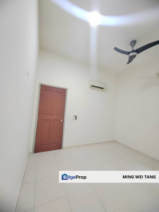 Tmn Sutera Utama Renovated 2 Storey Terrace House , Johor, Skudai