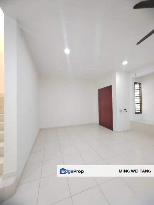 Tmn Sutera Utama Renovated 2 Storey Terrace House , Johor, Skudai