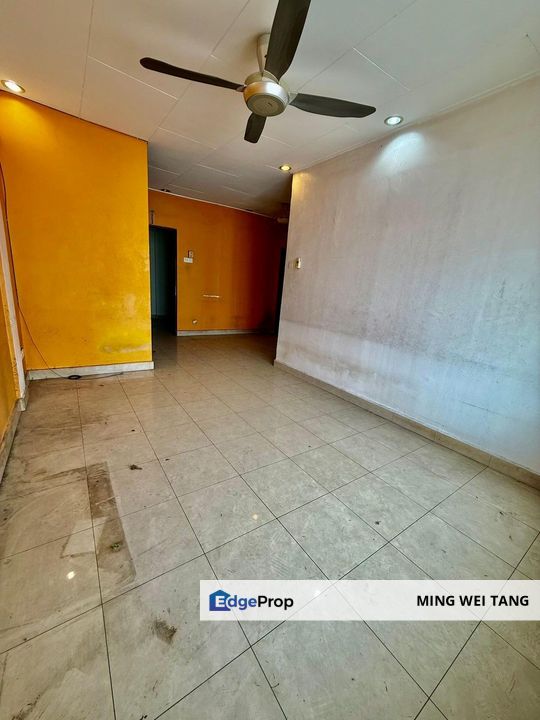 Medium Cost Flat Sri Lanang Block H for sale , Johor, Johor Bahru