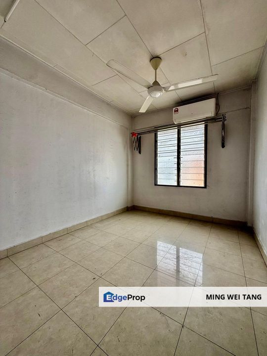 Medium Cost Flat Sri Lanang Block H for sale , Johor, Johor Bahru
