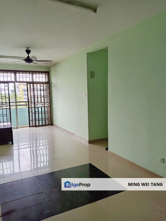 Corner Unit 💥Kipark Apartment Renovated For Sale ❗, Johor, Tampoi