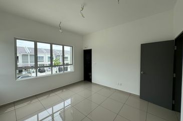 Gelang Patah Near Tuas New Project