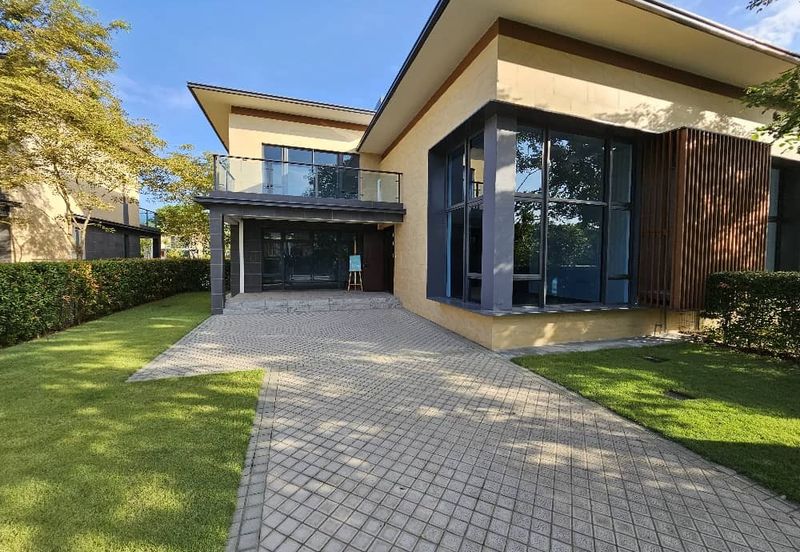 Forest City Golf Resort, Gelang Petah