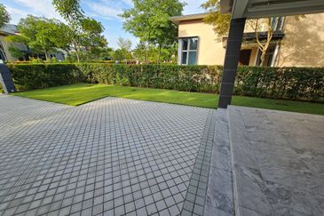 Forest City Golf Resort, Gelang Petah