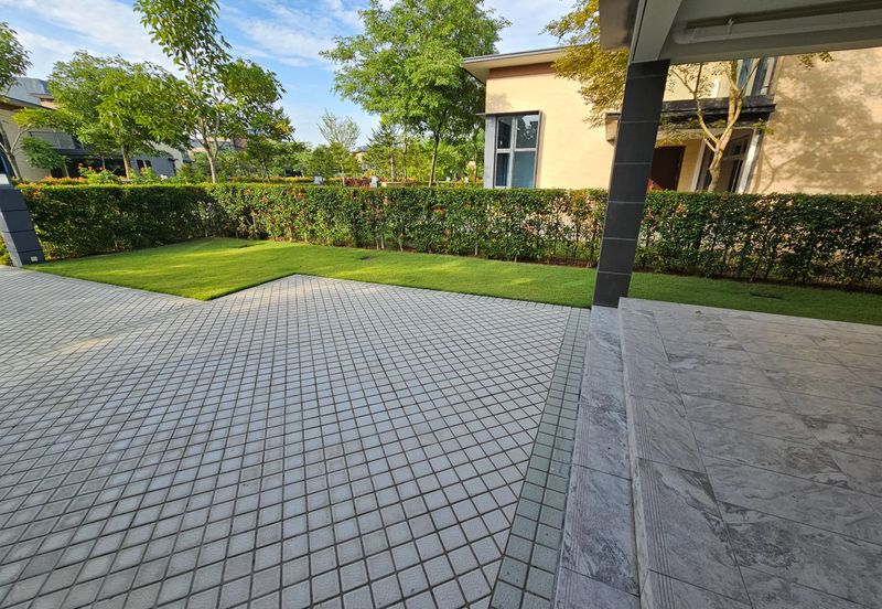 Forest City Golf Resort, Gelang Petah