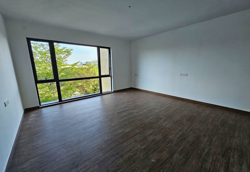 Forest City Golf Resort, Gelang Petah