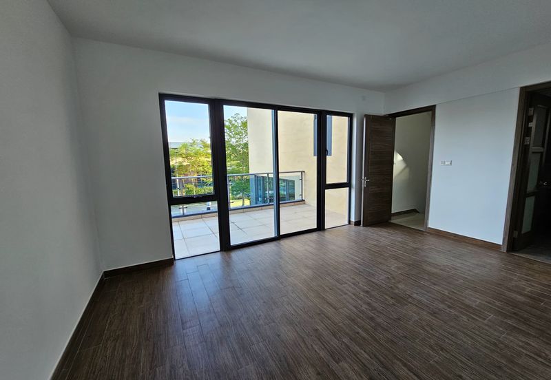 Forest City Golf Resort, Gelang Petah